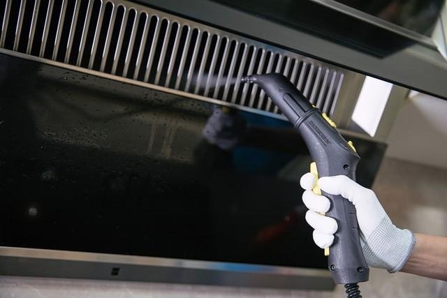 油烟机清洁妙招：无需拆卸，免费搞定顽固油垢